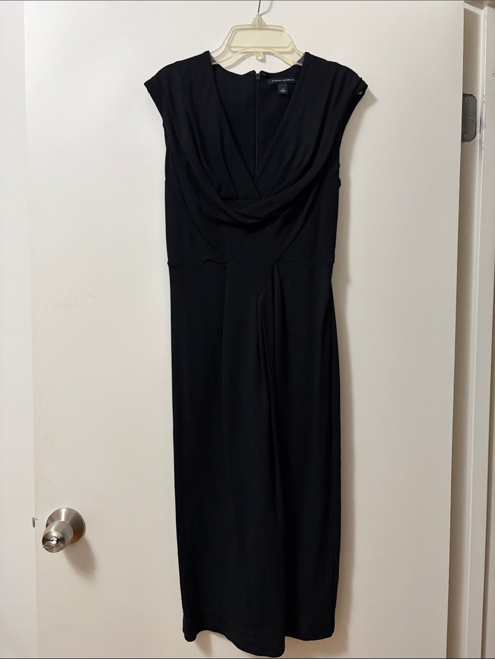 Banana Republic Black Cap-Sleeve Draped Midi Dress size 4